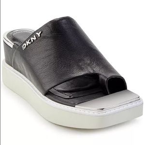 Dkny Platform Sandals 10M (50)